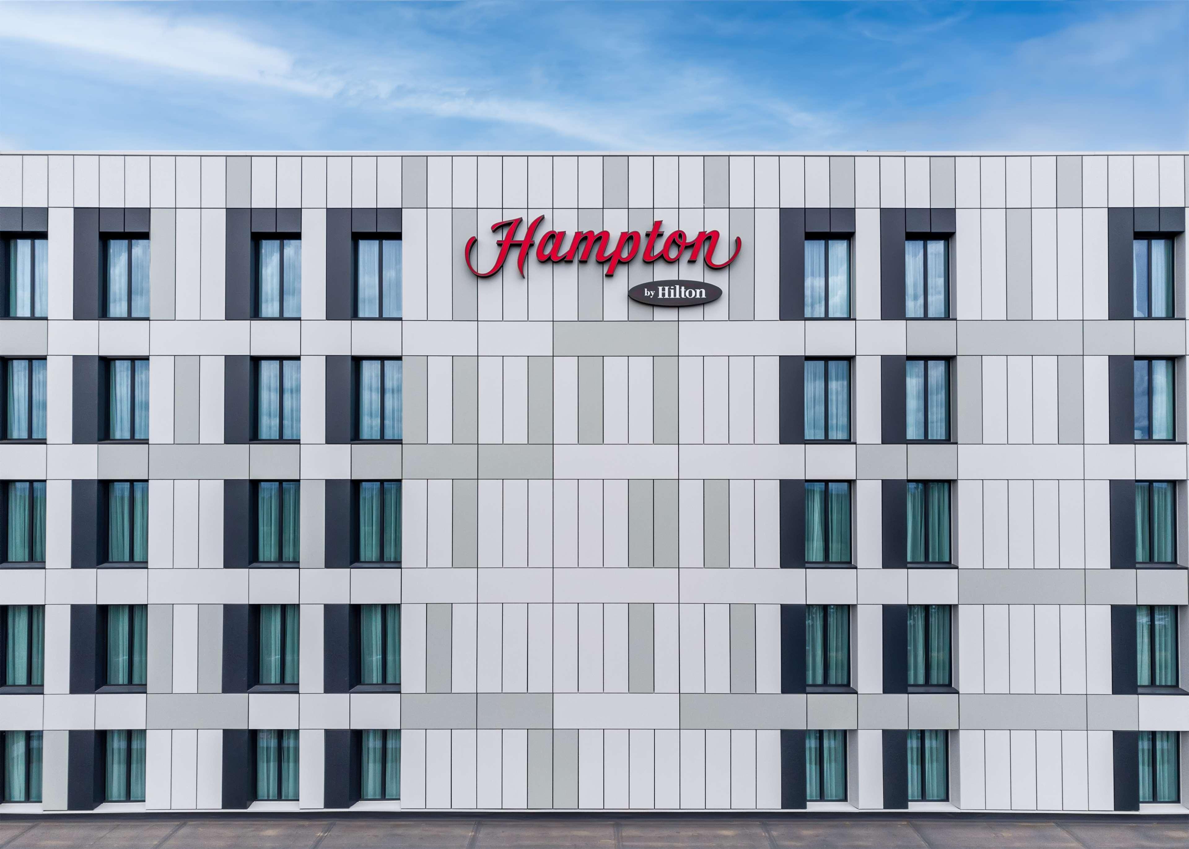 Hampton By Hilton High Wycombe Hotel Buitenkant foto